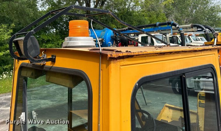 image for item DQ0876 Trackless Vehicles Ltd. MT5T  tool carrier