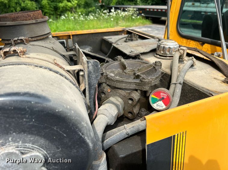 image for item DQ0876 Trackless Vehicles Ltd. MT5T  tool carrier