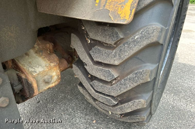 image for item DQ0876 Trackless Vehicles Ltd. MT5T  tool carrier