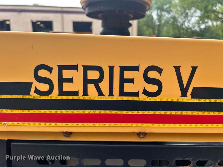 image for item DQ0876 Trackless Vehicles Ltd. MT5T  tool carrier