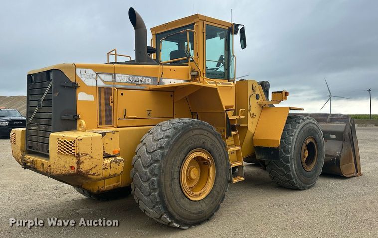 image for item DQ0889 1999 Volvo L150C  wheel loader