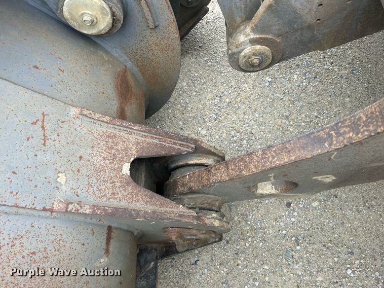 image for item DQ0889 1999 Volvo L150C  wheel loader