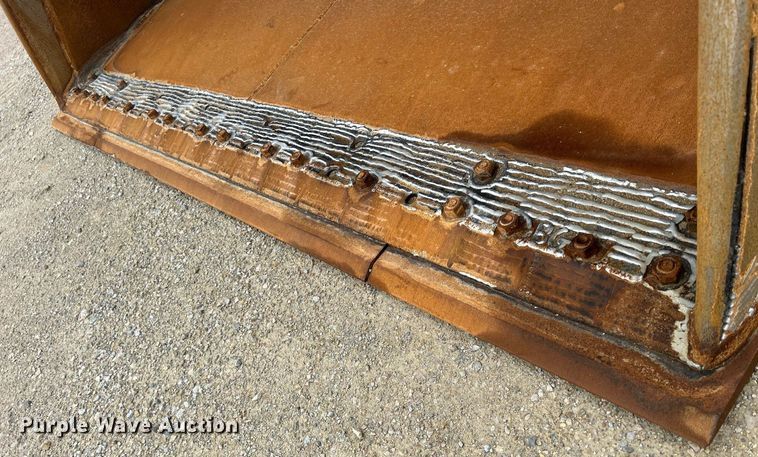 image for item DQ0889 1999 Volvo L150C  wheel loader