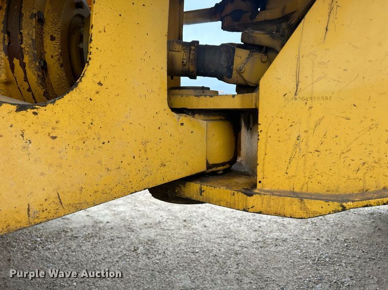image for item DQ0889 1999 Volvo L150C  wheel loader