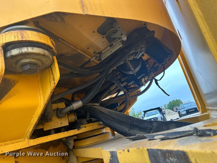 image for item DQ0889 1999 Volvo L150C  wheel loader