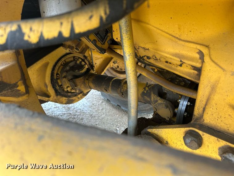 image for item DQ0889 1999 Volvo L150C  wheel loader