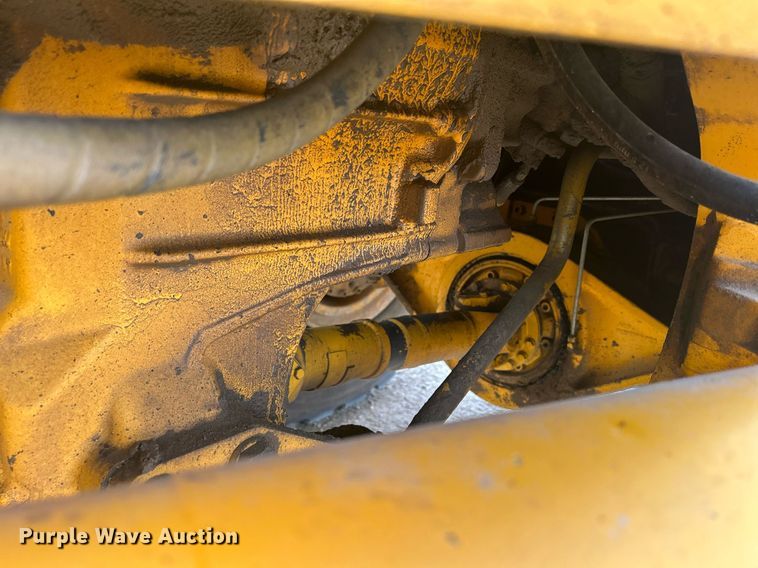 image for item DQ0889 1999 Volvo L150C  wheel loader