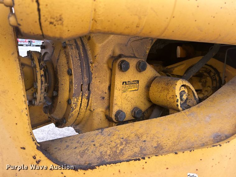 image for item DQ0889 1999 Volvo L150C  wheel loader