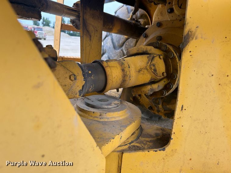 image for item DQ0889 1999 Volvo L150C  wheel loader