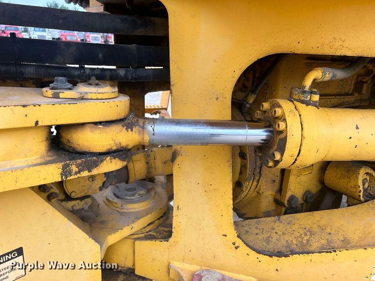 image for item DQ0889 1999 Volvo L150C  wheel loader