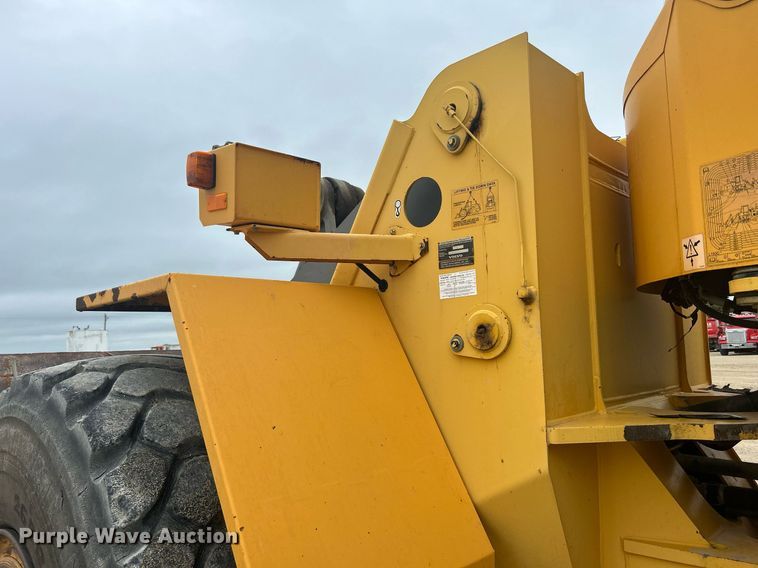 image for item DQ0889 1999 Volvo L150C  wheel loader