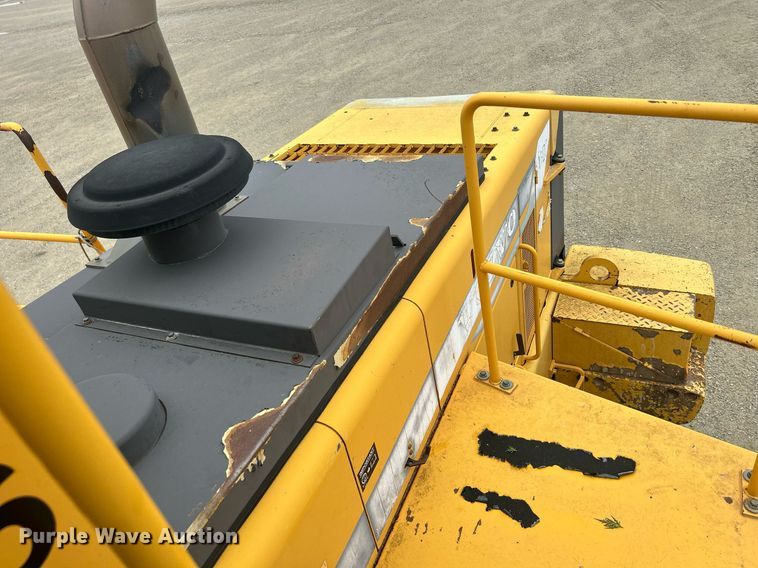 image for item DQ0889 1999 Volvo L150C  wheel loader