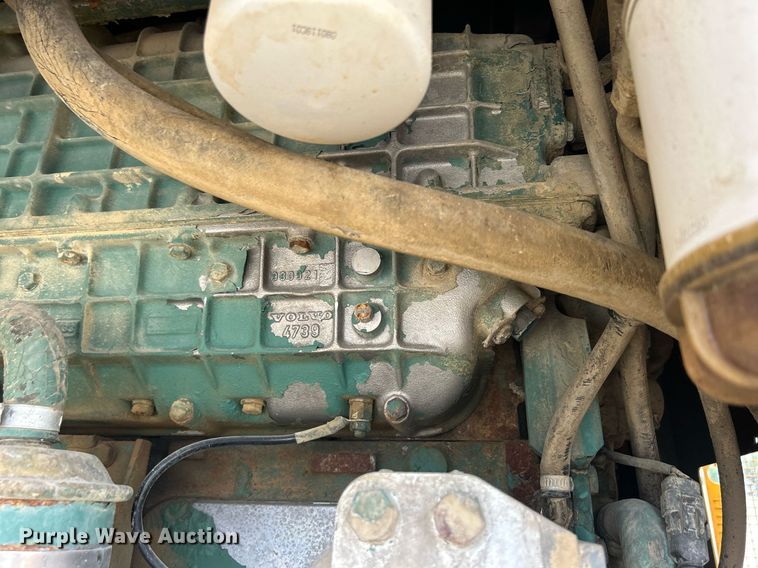 image for item DQ0889 1999 Volvo L150C  wheel loader