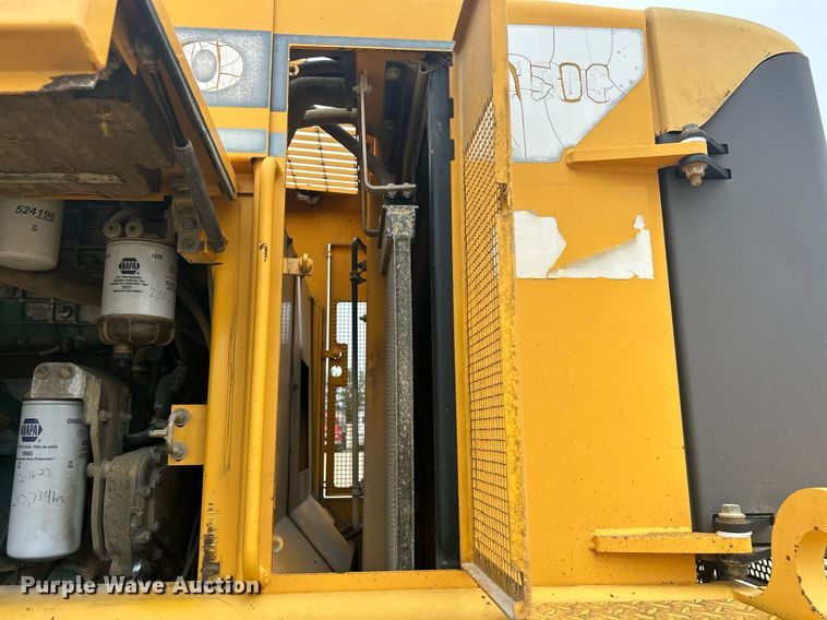 image for item DQ0889 1999 Volvo L150C  wheel loader