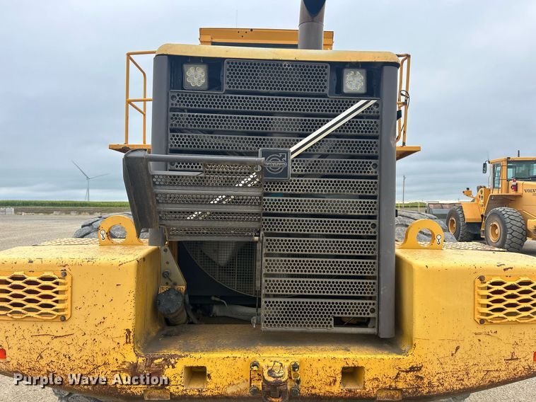 image for item DQ0889 1999 Volvo L150C  wheel loader