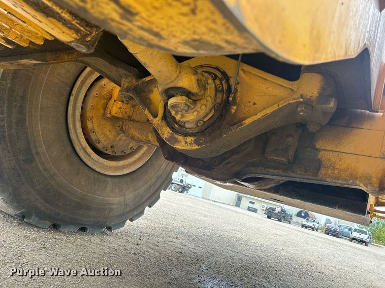 image for item DQ0889 1999 Volvo L150C  wheel loader
