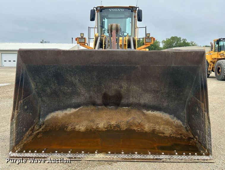 image for item DQ0890 2007 Volvo L180E  wheel loader