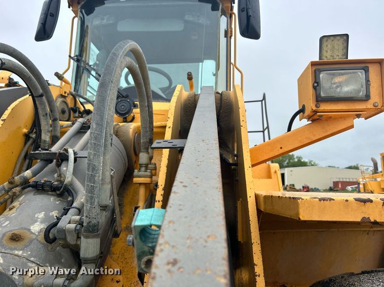 image for item DQ0890 2007 Volvo L180E  wheel loader