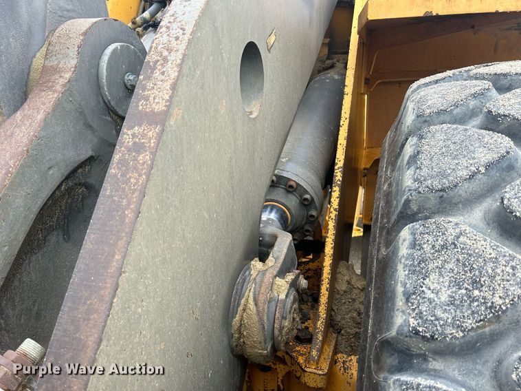 image for item DQ0890 2007 Volvo L180E  wheel loader