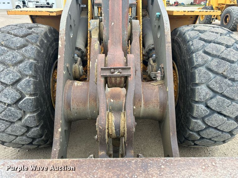 image for item DQ0890 2007 Volvo L180E  wheel loader