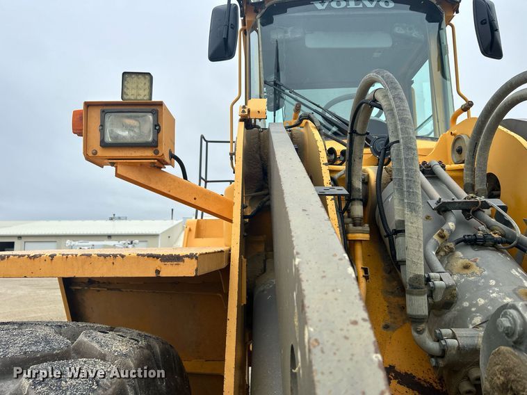 image for item DQ0890 2007 Volvo L180E  wheel loader