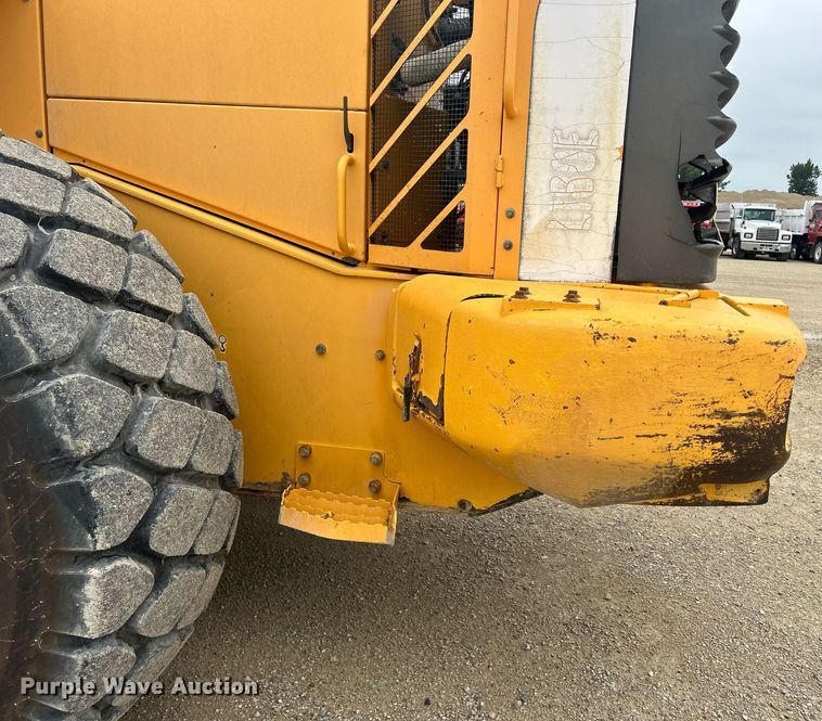 image for item DQ0890 2007 Volvo L180E  wheel loader