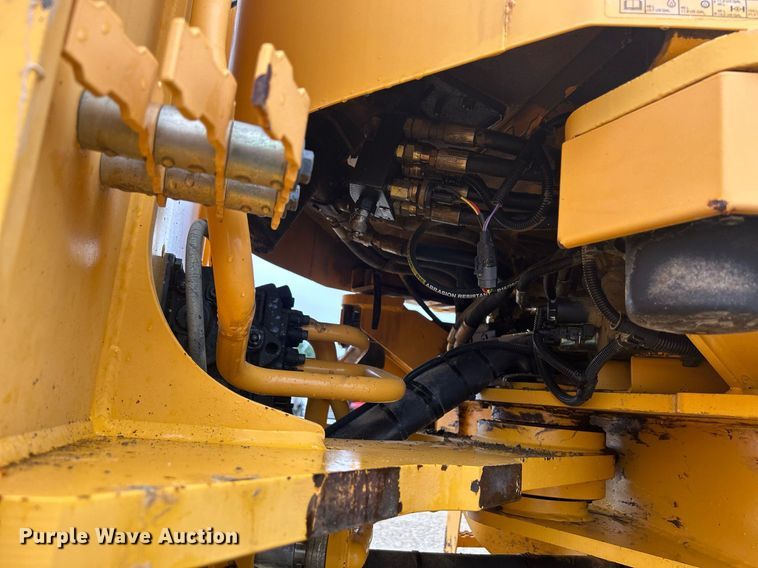 image for item DQ0890 2007 Volvo L180E  wheel loader