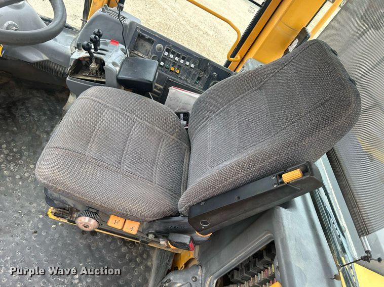 image for item DQ0890 2007 Volvo L180E  wheel loader