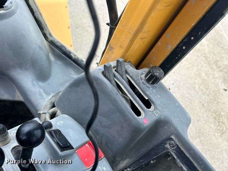 image for item DQ0890 2007 Volvo L180E  wheel loader