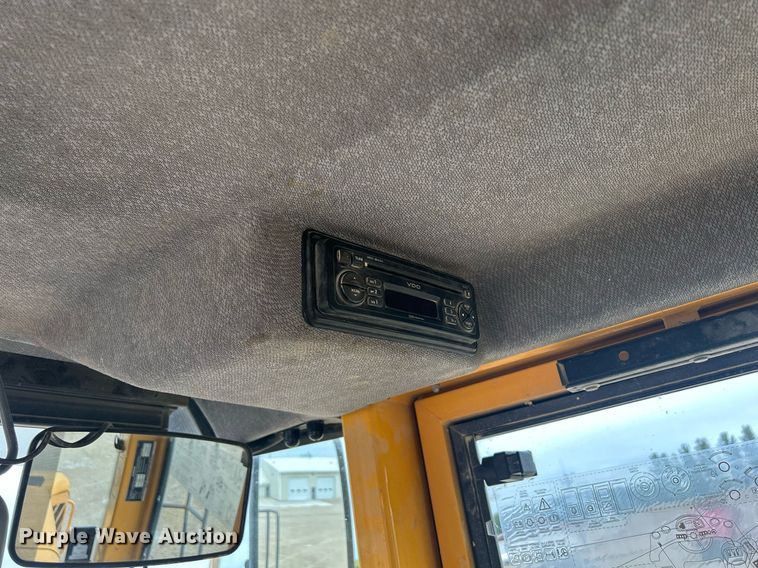 image for item DQ0890 2007 Volvo L180E  wheel loader