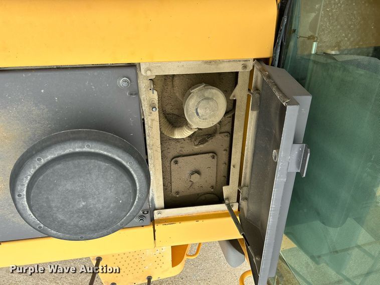 image for item DQ0890 2007 Volvo L180E  wheel loader