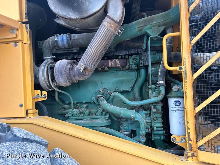 image for item DQ0890 2007 Volvo L180E  wheel loader