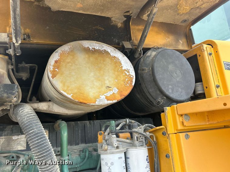 image for item DQ0890 2007 Volvo L180E  wheel loader