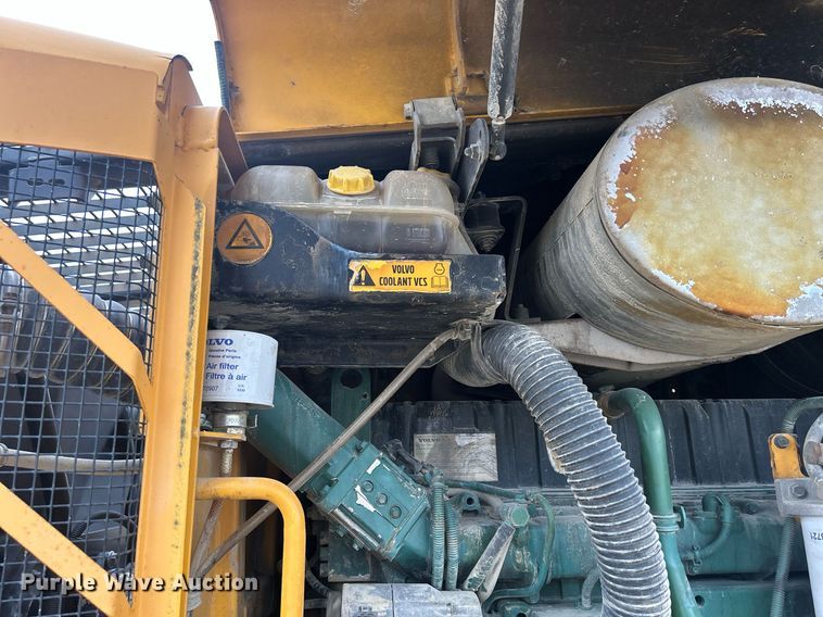 image for item DQ0890 2007 Volvo L180E  wheel loader