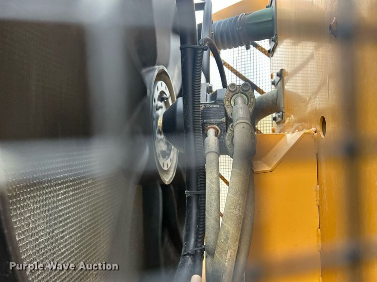 image for item DQ0890 2007 Volvo L180E  wheel loader