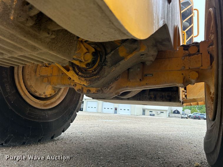 image for item DQ0890 2007 Volvo L180E  wheel loader