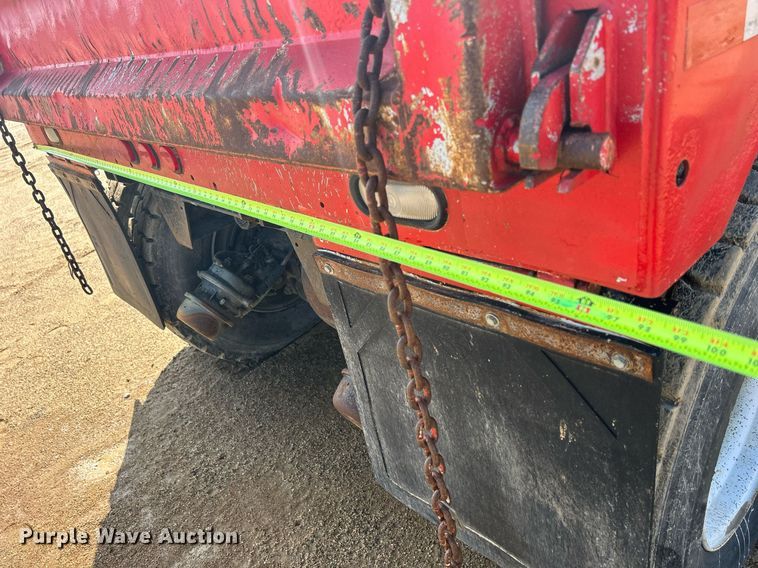 image for item DQ0891 1997 Ford LT9000  dump truck