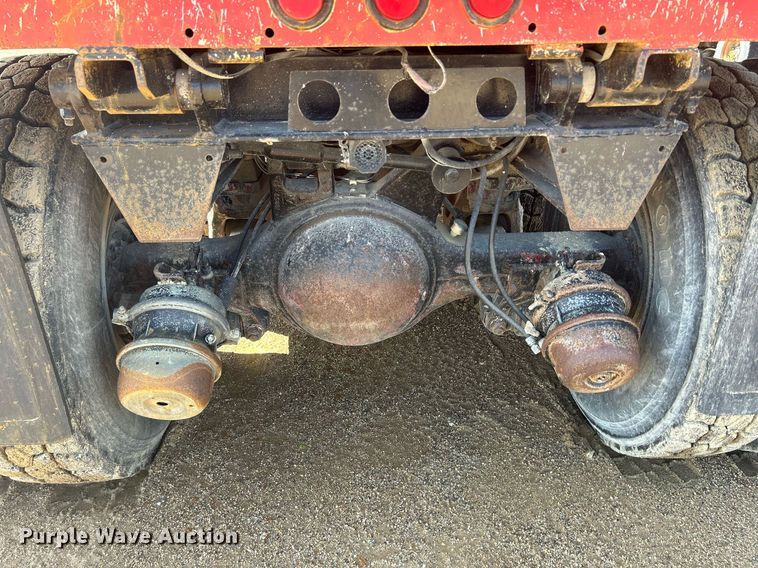 image for item DQ0891 1997 Ford LT9000  dump truck