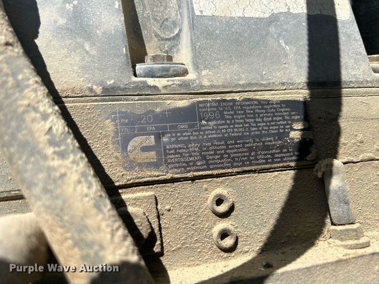 image for item DQ0891 1997 Ford LT9000  dump truck