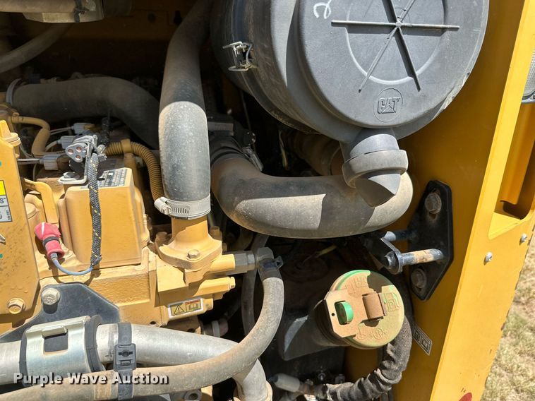 image for item DQ1340 2015 Caterpillar 259D  tracked skid steer loader