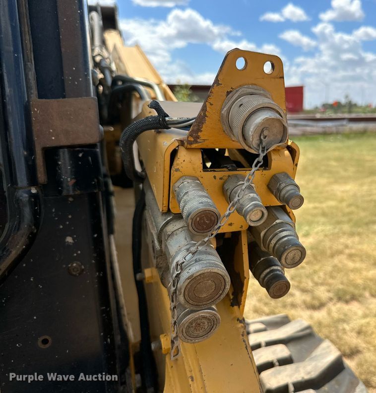 image for item DQ1341 2008 Caterpillar 242B2  skid steer loader