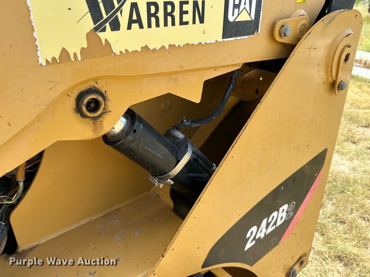image for item DQ1341 2008 Caterpillar 242B2  skid steer loader