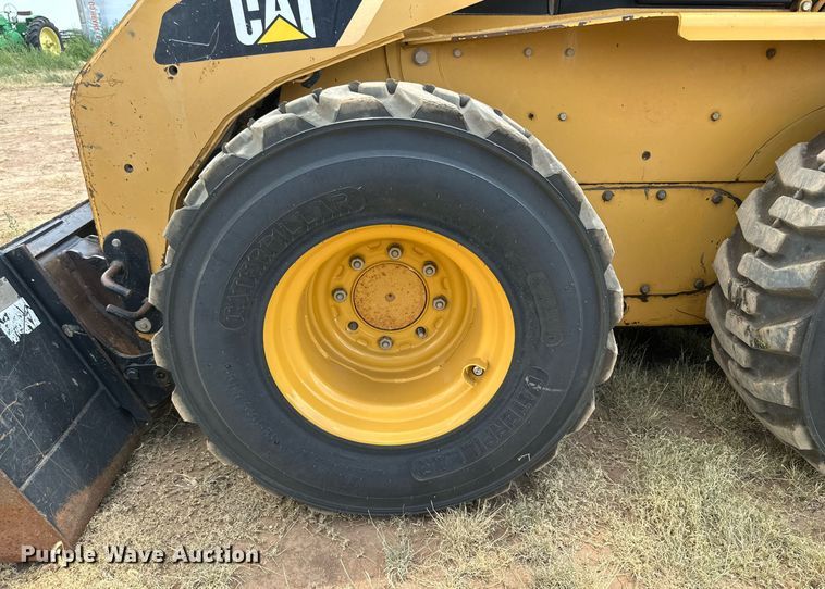 image for item DQ1341 2008 Caterpillar 242B2  skid steer loader