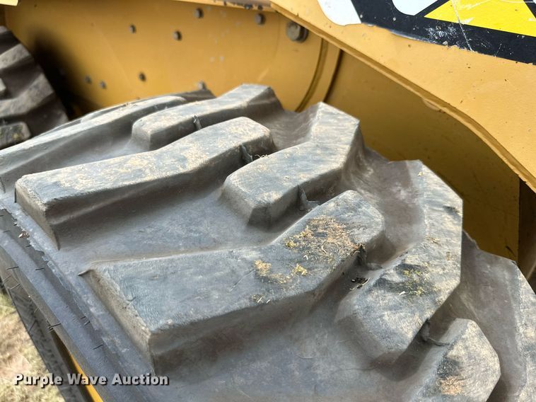 image for item DQ1341 2008 Caterpillar 242B2  skid steer loader