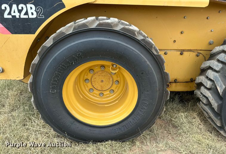 image for item DQ1341 2008 Caterpillar 242B2  skid steer loader