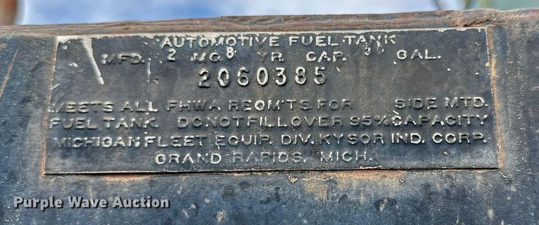 image for item DQ1366 1983 International M100A  wheel loader