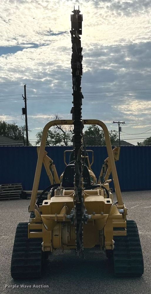 image for item DQ1368 2009 Vermeer RTX750  trencher