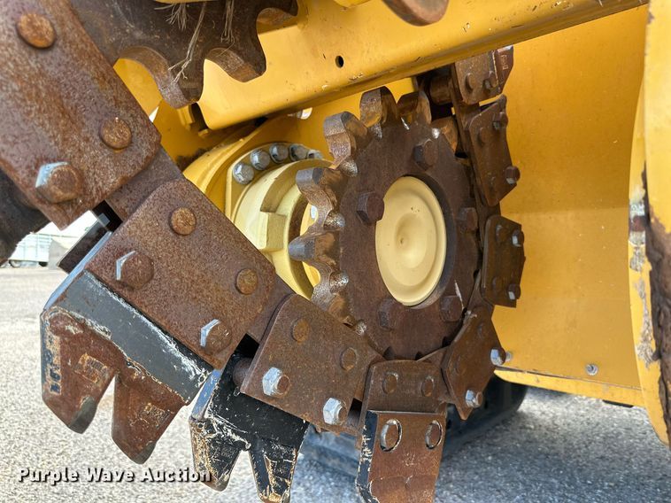 image for item DQ1368 2009 Vermeer RTX750  trencher