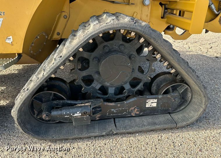 image for item DQ1368 2009 Vermeer RTX750  trencher