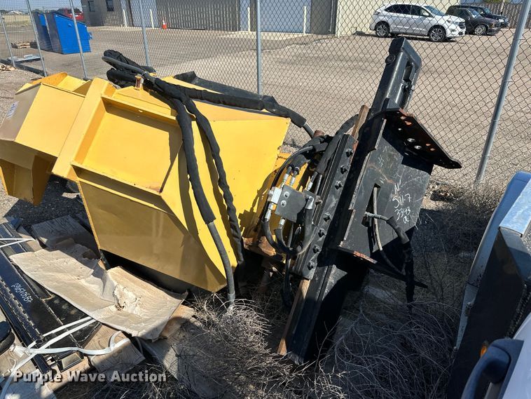 image for item DQ1368 2009 Vermeer RTX750  trencher